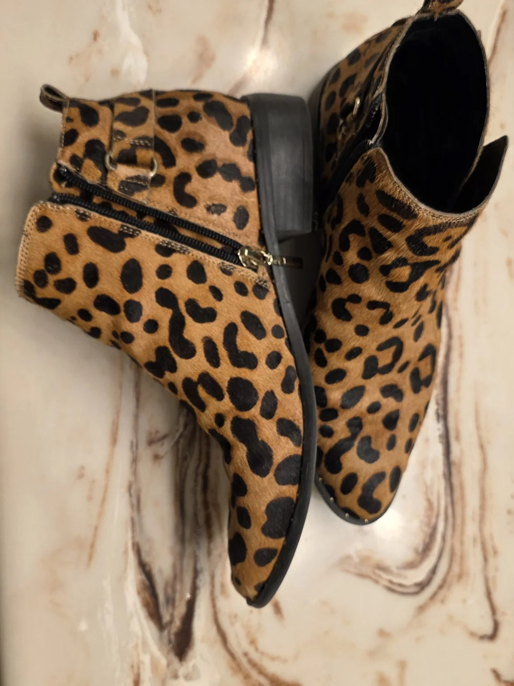 Steven By Steve Madden absolutely gorgeous